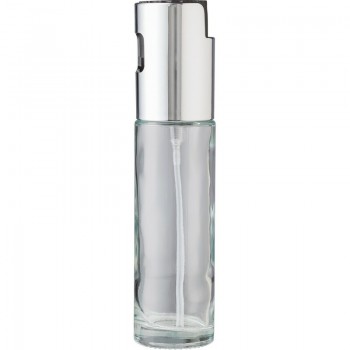 Glass dispenser with spray