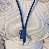 Gara mīksta kakla lenta ar pielāgotu etiķeti Gara mīksta kakla lenta ar pielāgotu etiķeti