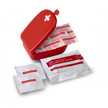 First aid kit in plastic case, 5 pcs, includes: 2 alcohol prep pads, antiseptic cleansing wipe and 2 adhesive plasters AIV5475-05