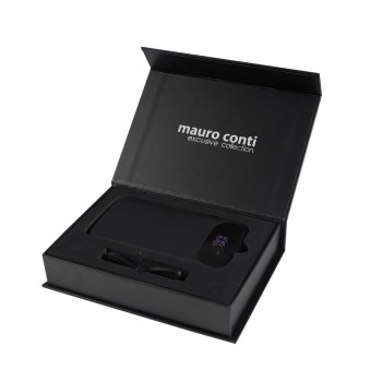 Mauro Conti power bank 8000 mAh, wireless charger 5W, works with mobile phones with inductive charging function, USB type C and micro USB inputs (max. 5V/2A), 2 USB outputs (max. 5V/2.1A), can charge two mobile devices simultaneously, digital display of p