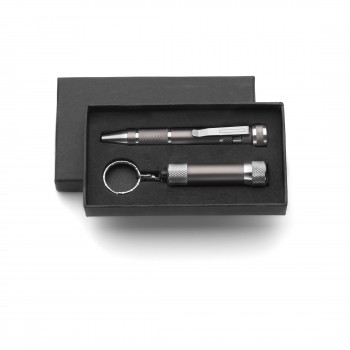 Tool set in box: pen shaped screwdriver with 8 bits and pocket torch with 3 LED lights on keyring AIV5091-19