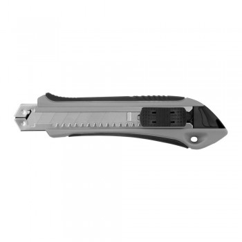 Cutter with safety mechanism, spare blades included | Sutton Cutter with safety mechanism, spare blades included | Sutton