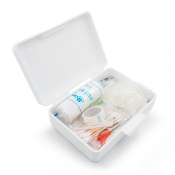 First aid kit in plastic case, 64 pcs | Ramona First aid kit in plastic case, 64 pcs | Ramona