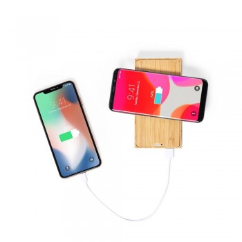 Bamboo power bank 10000 mAh, wireless charger 5W, solar charger Bamboo power bank 10000 mAh, wireless charger 5W, solar charger, works with mobile phones with inductive charging function, 2 USB outputs, 1 micro USB input, 1 input type C AIV8335-16