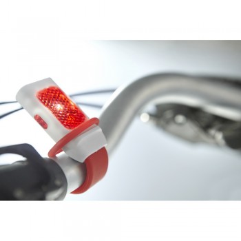 Bicycle light Bicycle light with 3 LED lights in the front and 1 LED light on the top, with silicon strap for attaching purposes AIV8755-05