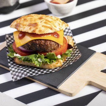 Cutting board made of slate and bamboo