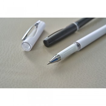 Gel ball pen with cap