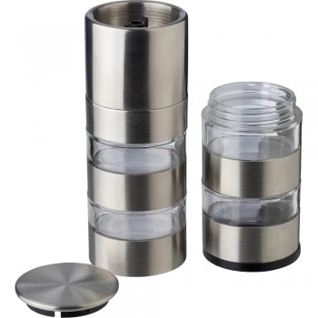 Salt and pepper mill
