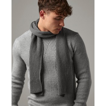 Metro stila adītā šalle